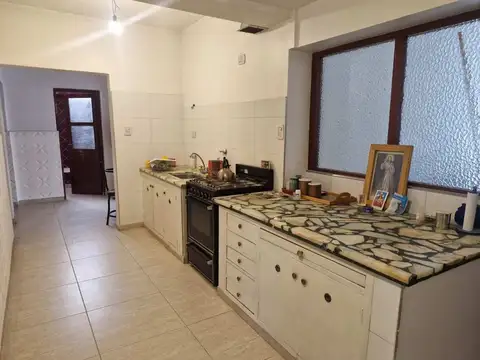 CASA CON DEPARTAMENTO EN VENTA LAS HERAS