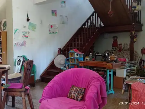 Casa 5 ambientes con 2 baños