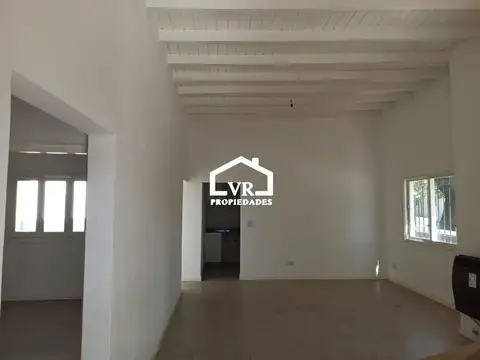 Lauría esq Martitegui, Pilar Centro, Pilar