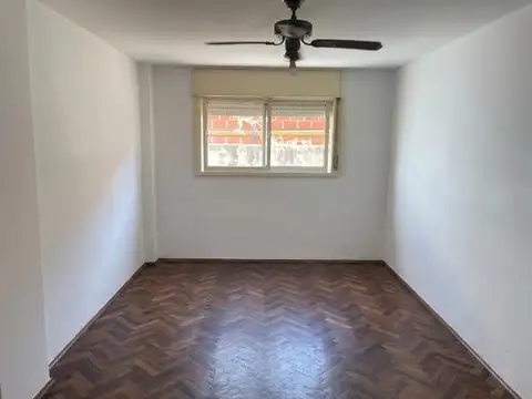 Duartes Quiros 200, Piso 2