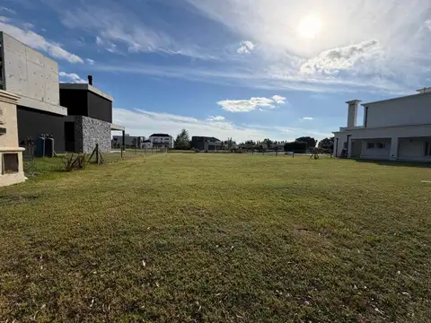 Terreno en Venta en Guernica, USD 60.000