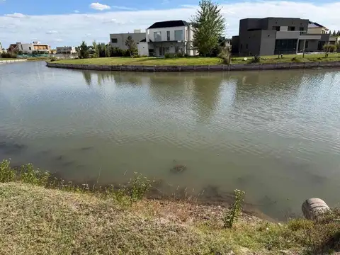 LOTE FONDO A LA LAGUNA - LAGOS SAN ELISEO