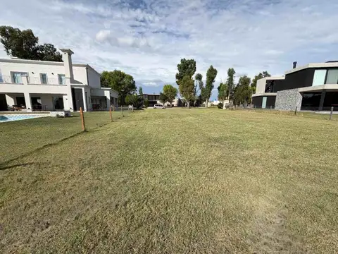 Terreno en Venta en Guernica, USD 60.000