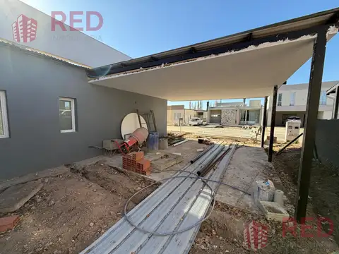 Casa en Venta en Plottier, USD 350.000