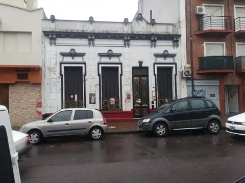 4 e/ 49 y 50 n 882