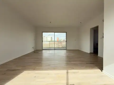 Oficina en Alquiler, Balcon Al Frente, La Plata