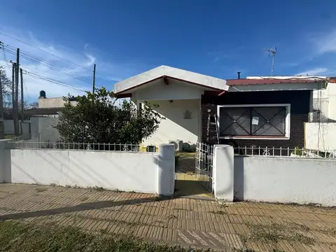Almirante Brown al 4400