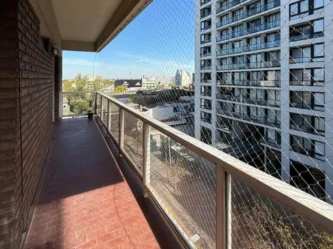 Departamento en Alquiler con 1 cocheras