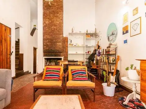 Casa en Adrogue 4 ambientes. Apto crédito.