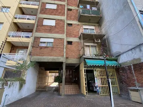 Departamento 2 ambientes cochera Castelar