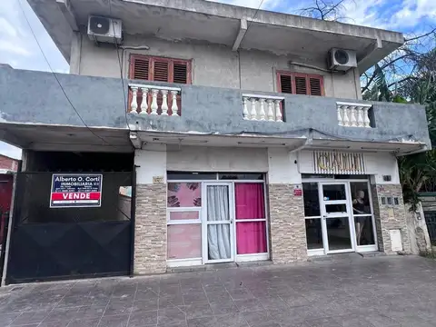 CASAS Y LOCALES