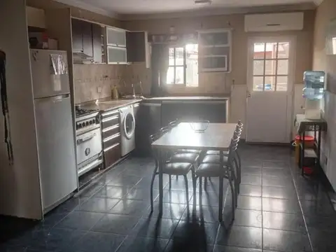 CASAS Y LOCALES