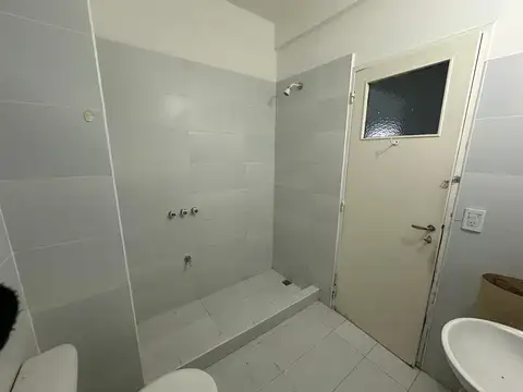 Depto Tipo Casa en Venta en Flores, USD 67.000