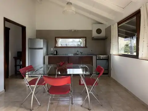 Casa 2 ambientes con 1 baño