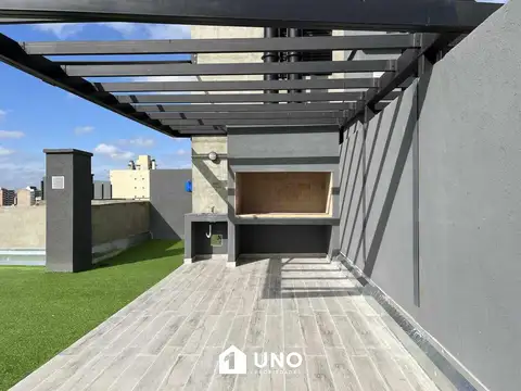 Ituzaingo y Buenos Aires - Dpto de 3 Dormitorios. Cochera disponible. 