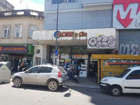 Local en venta en La Plata Calle 12 e/ 57 y 58 - Dacal Bienes Raíces