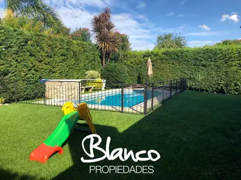 Casa 5 ambientes con 3 baños