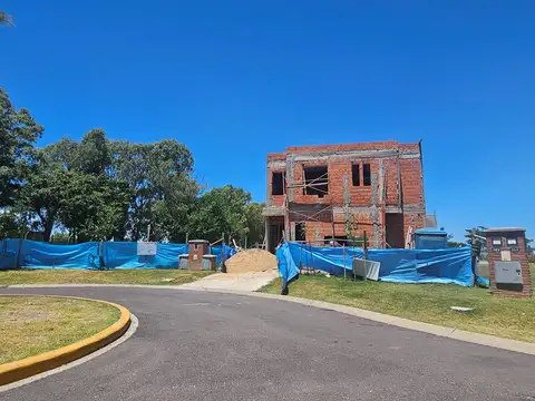 Casa en Venta al Este