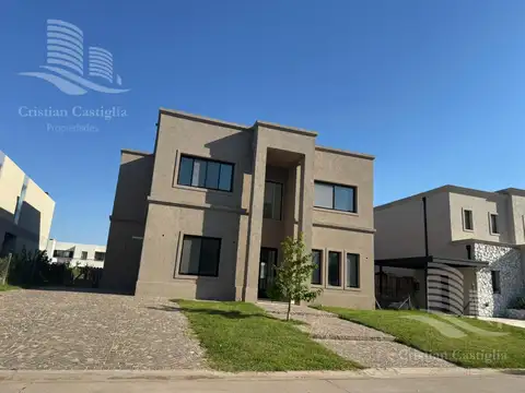 Casa en Alquiler de 5 dormitorios