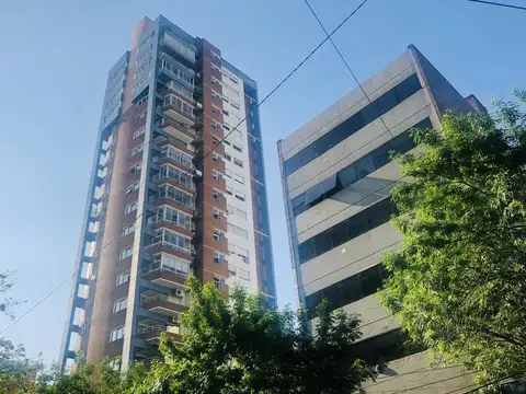Oficina en Venta en Nuestra Señora De Lourdes, USD 152.000