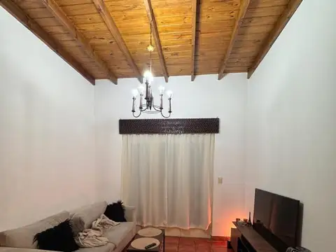 Depto Tipo Casa en Venta de 5 ambientes
