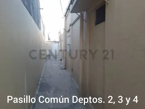 Propiedad con 4 Departamentos. Venta en block