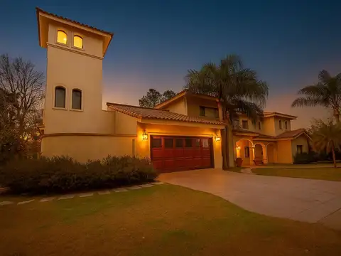 Casa con Vista a Cancha de Golf Club El Paso
