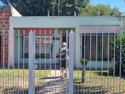 CASA 3 AMB. -AMPLIO LOTE-MEJORAS