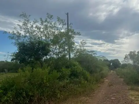 Terreno en Venta 105  mts Frente
