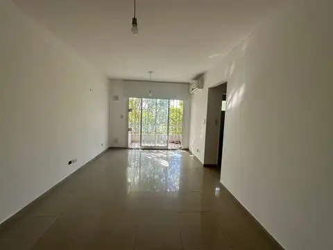 Departamento en Alquiler en Villa del Parque, $ 550.000