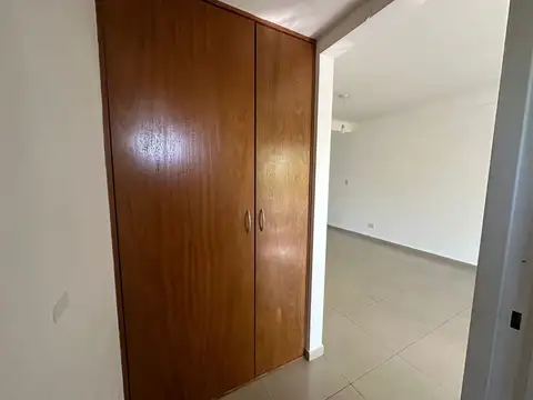 MONOAMBIENTE CON BALCON - BEIRO y CAMPANA