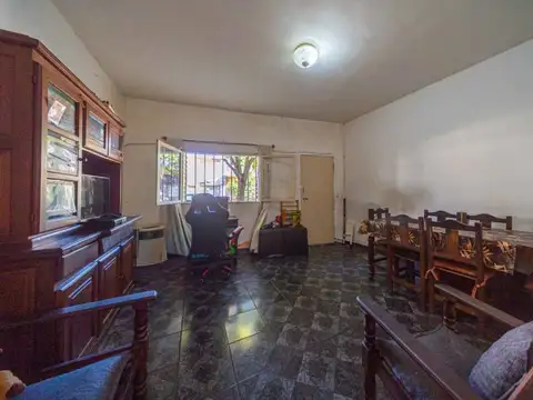 PH UN DORMITORIO CON PATIO EN VENTA PLANTA BAJA
