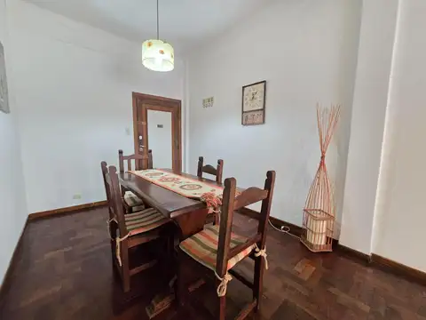 Avenida Martín García 500, Piso 1