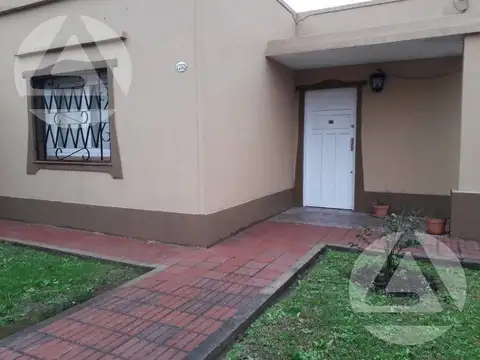 Casa en Venta - Luis Guillon