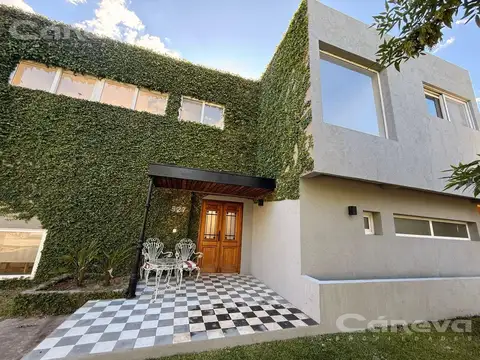 Santa Catalina  puerta 3 lote interno