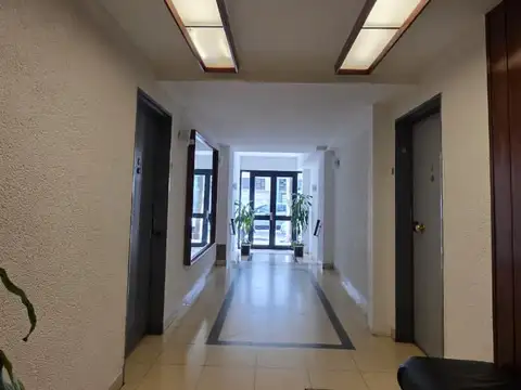 Bahía Blanca 100, Piso 5