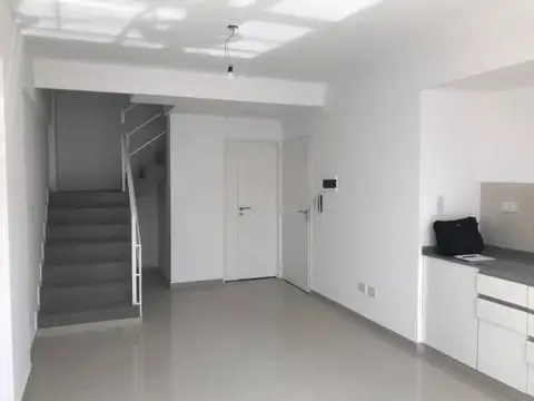 Pje Nemesio trejo 5000, Piso P.A