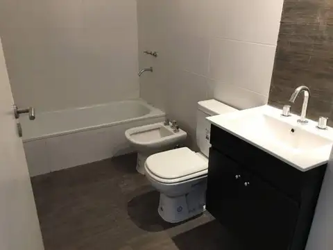 Depto Tipo Casa 3 ambientes con 3 baños