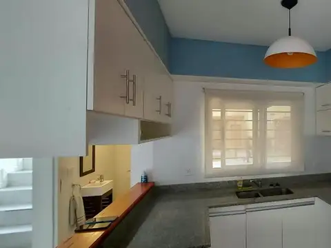 Casa - Alquiler - Argentina, Ezeiza - EMILIO MITRE 987
