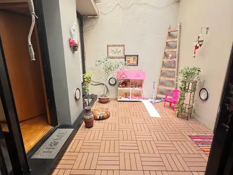 Depto Tipo Casa en Venta de 6 ambientes