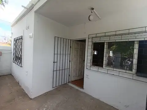 Casa en Venta en Villa Anita, Moreno