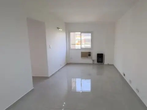 Avenida Directorio 600