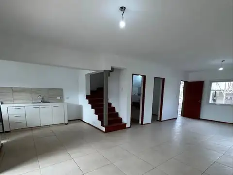 Casa en Alquiler de 3 dormitorios