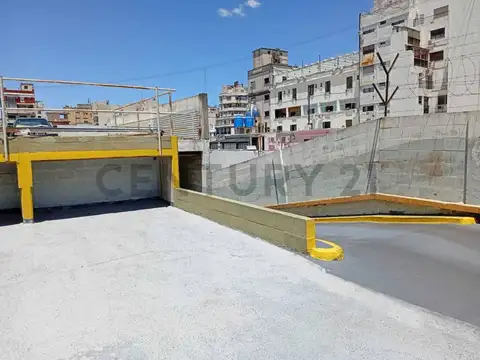 VENTA COCHERA MONSERRAT - EXCELENTE UBICACION