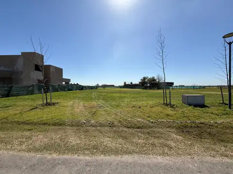 Terreno en Venta 20  mts Frente