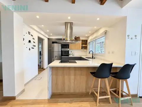 Casa en Venta en Martínez, USD 480.000