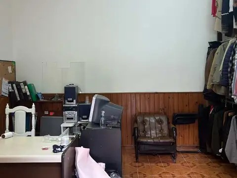 Casa 9 ambientes con 3 baños