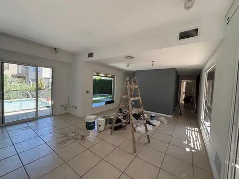 Casa 4 ambientes con 4 baños