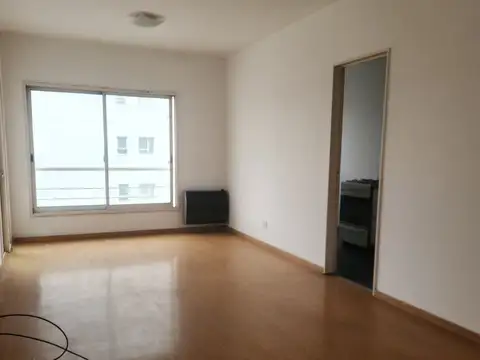 ALQUILER 2 Ambientes con Balcón y Cocina Separada en Coghlan. Pileta y Vigilancia 24hs