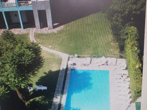 ALQUILER 2 Ambientes con Balcón y Cocina Separada en Coghlan. Pileta y Vigilancia 24hs